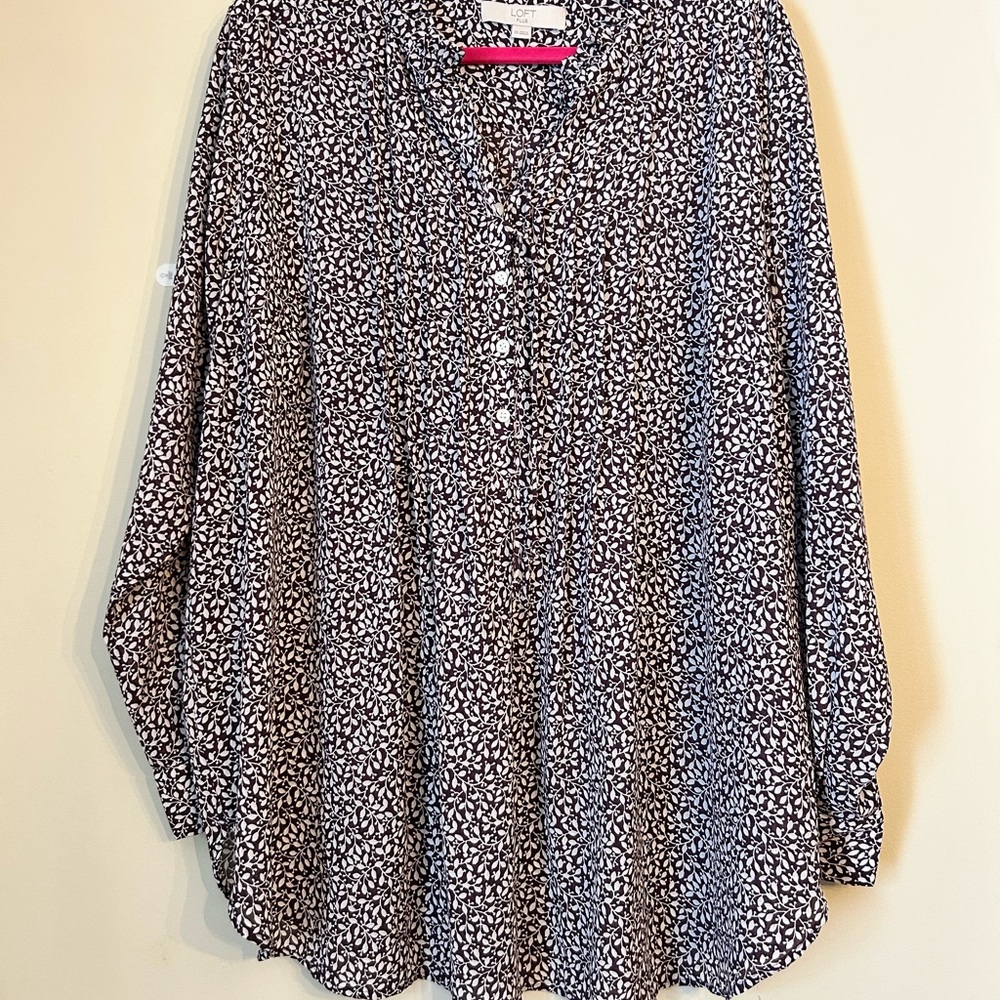 LOFT Brown and Cream Patterned Blouse!